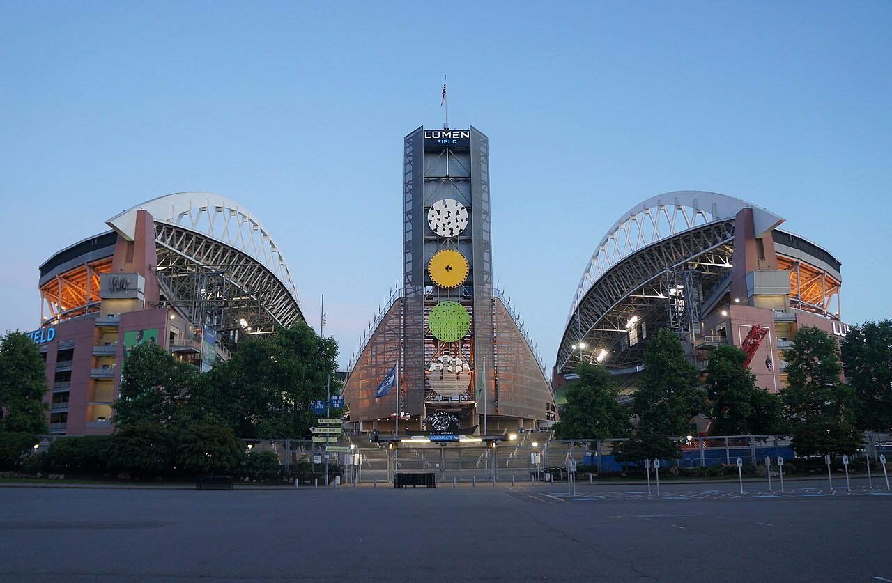 平台公告 平台公告·球场看台实景